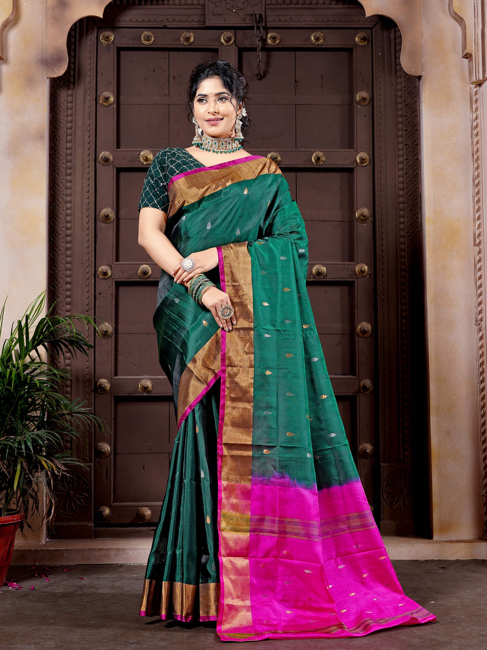 Bottle Green & Pink Pure Silk Uppada Handloom Saree with alternate Golden & Silver Butta