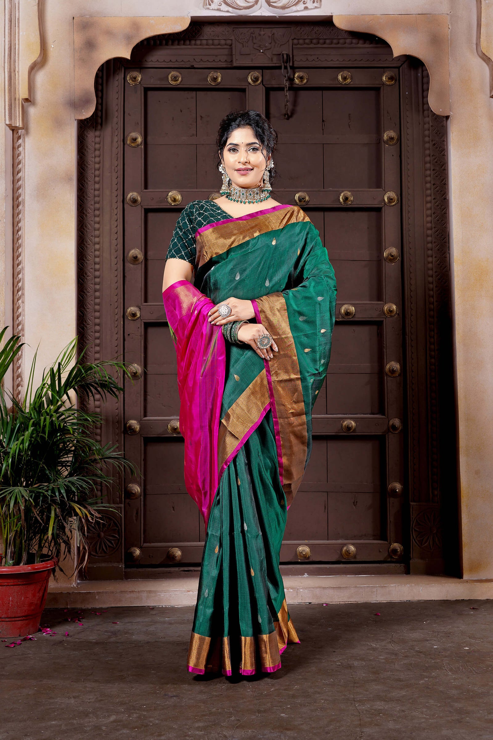 Bottle Green & Pink Pure Silk Uppada Handloom Saree with alternate Golden & Silver Butta