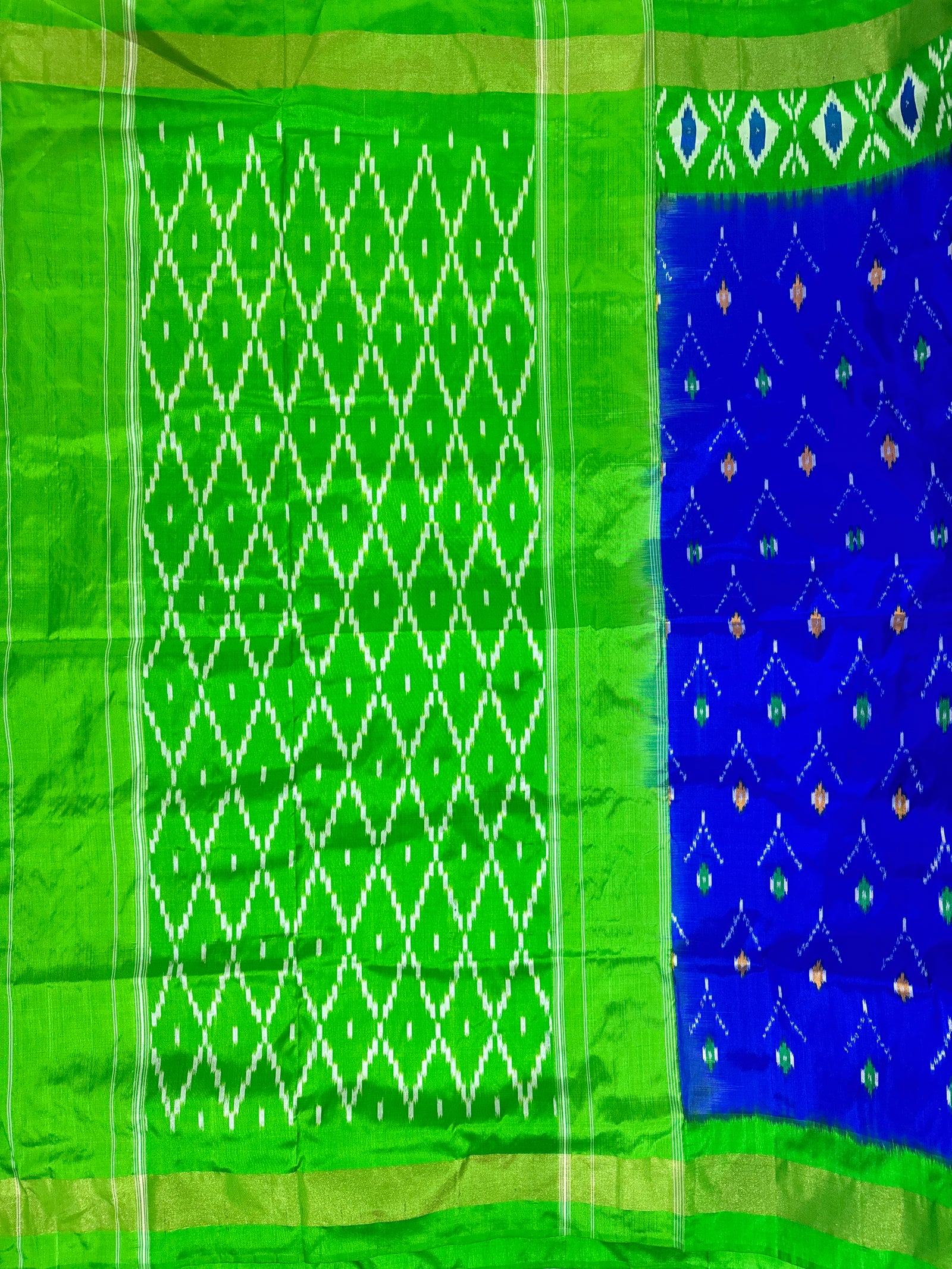 Pochampally Pure Silk Saree Royal Blue and Green in Ikkat pattern design with blouse piece