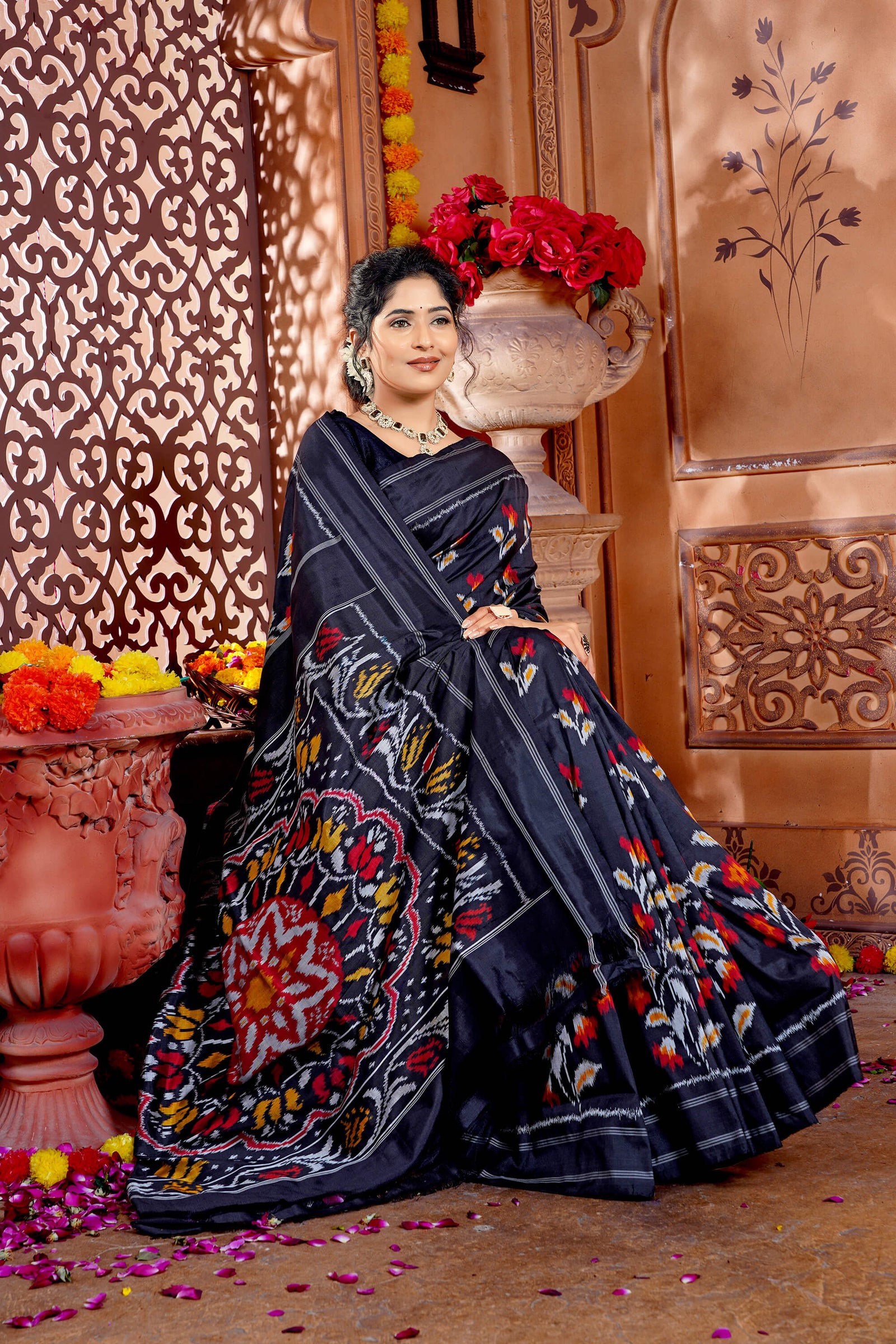 Black and Red Pochampally Pure Silk Handloom Saree with Flower Design