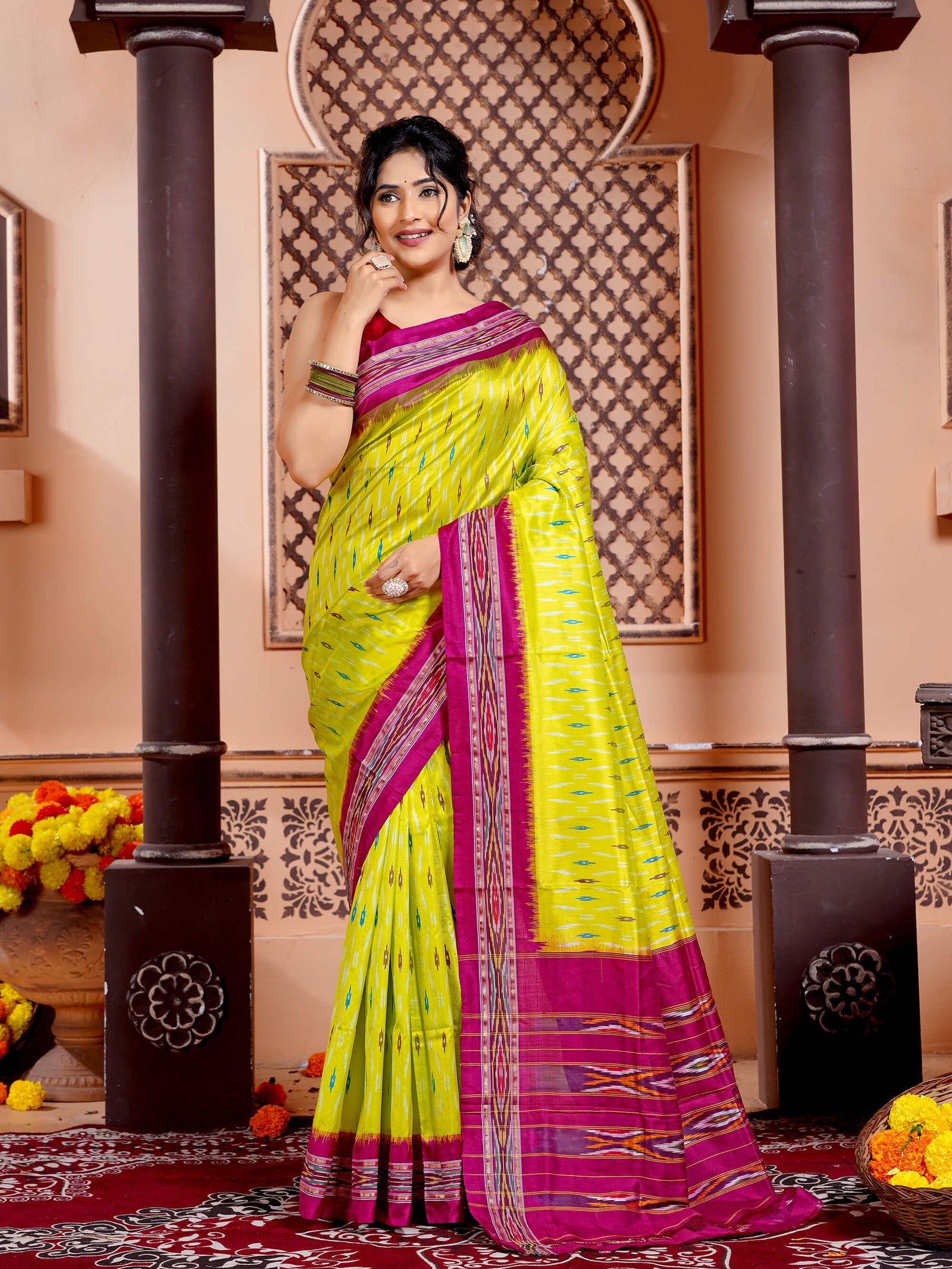 Lemon Yellow and Magenta Pochampally Pure Silk Handloom Saree in Ikkat Pattern