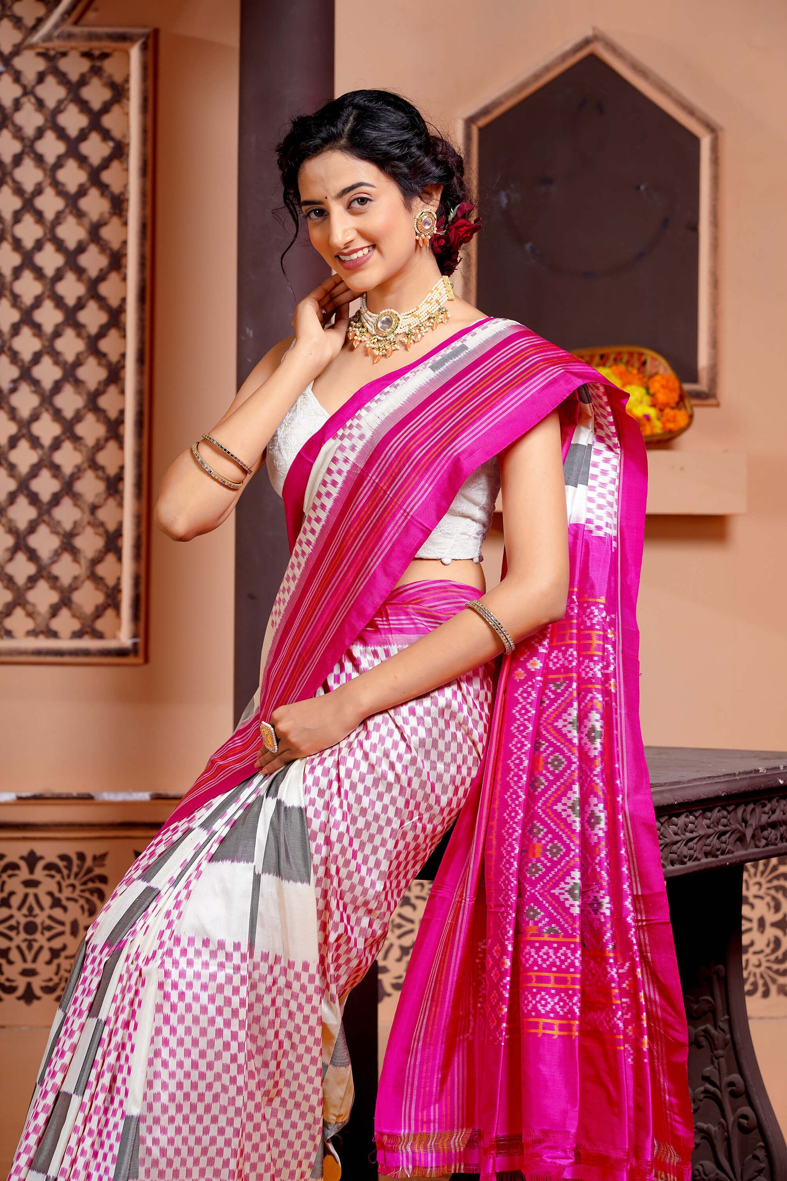 White and Pink Pochampally Pure Silk Handloom Saree in Alternating Check Pattern Design